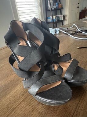 Chinese Laundry Elastic Strappy Wedges